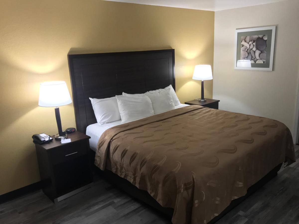 Quality Inn & Suites Near Downtown Mesa Zewnętrze zdjęcie