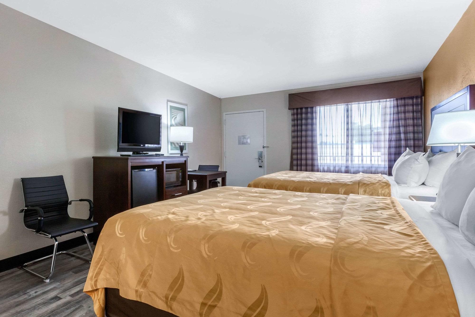 Quality Inn & Suites Near Downtown Mesa Zewnętrze zdjęcie