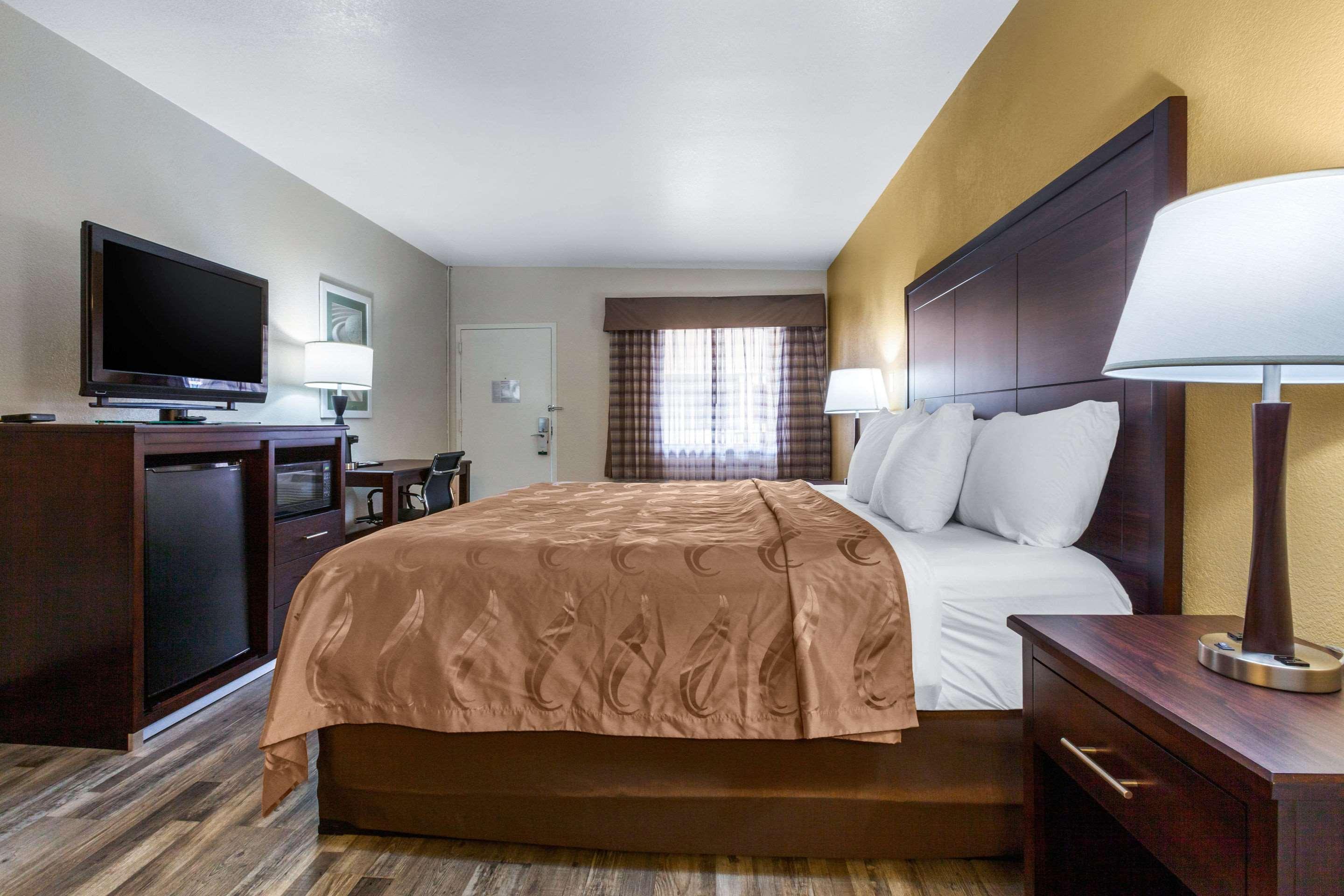 Quality Inn & Suites Near Downtown Mesa Zewnętrze zdjęcie